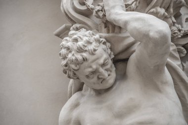 Rönesans çağında Vie güçlü ve duygusal atlas heykeli