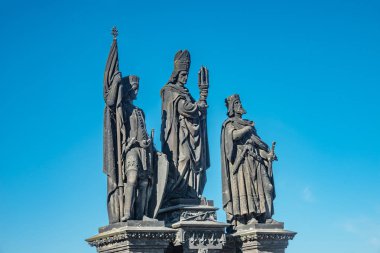 Şövalyeler ve rahip Prag, Cz Charles Köprüsü, heykeli