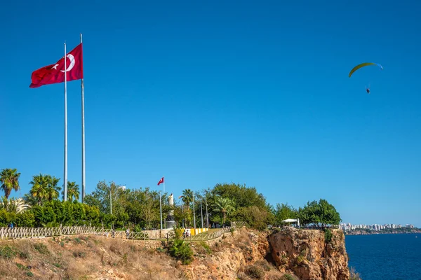 Madár megtekintése, a Antalya és mediterrán tengerpart és a strand egy — Stock Fotó