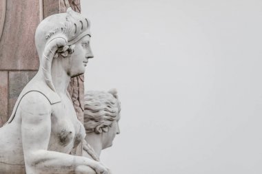 Potsdam, Almanya, liman merkezinde güzel Sfenks heykeli