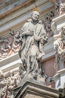 St. Ignatius Cizvit kilisesinde dekoratif cephe heykelleri