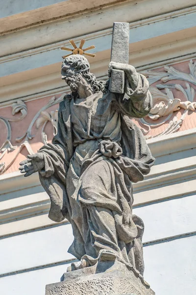 Esculturas de fachada decorativas na igreja jesuíta de Santo Inácio de — Fotografia de Stock