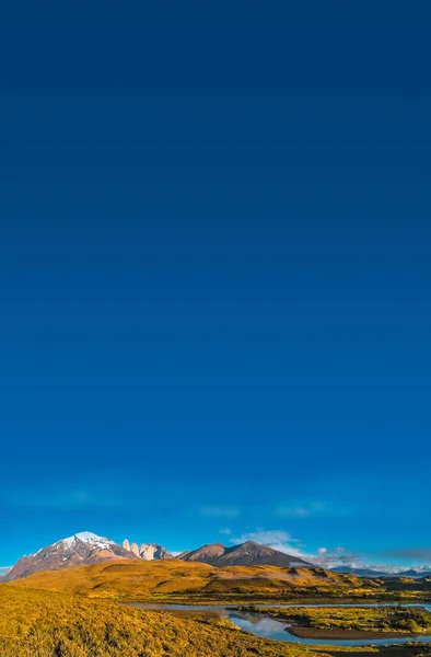 Torres del Paine, Milli Parkı, Patagonya panoramik manzaralı — Stok fotoğraf