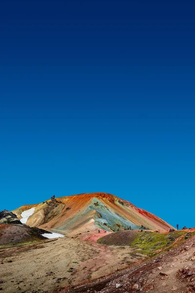 最丰富多彩的火山山布伦尼斯泰因萨尔达（硫磺波）在 — 图库照片