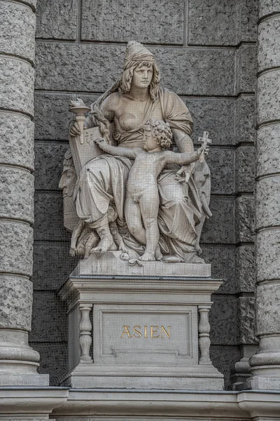 Symboldenkmal Asiens als Kontinent in Wien, Österreich — Stockfoto