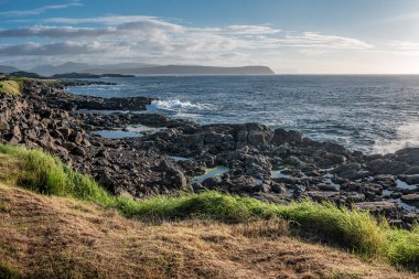 Faroe Adaları deniz kıyısı panoramik manzaralı