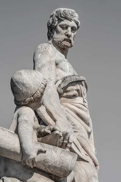 Escultura del ingeniero y su erudito en el Puente Zoll en Magdebur —  Fotos de Stock