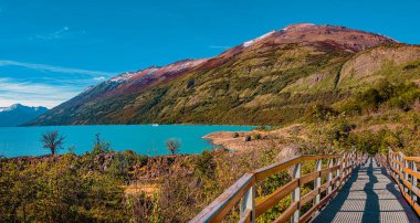 Büyük Perito Moreno buzul i yakın Lago Argentino yürüyüş yolu
