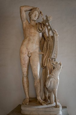 Roma İmparatorluğu 'ndan bir Romalı' nın antik heykeli. Roma, İtalya, ayrıntılar, yakın plan.