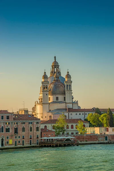 Basiliek Van Santa Maria Della Saluut Bij Mooie Rustige Zonsondergang Stockafbeelding