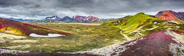 Magie Irréelle Panoramique Vue Paysage Islandais Montagnes Volcaniques Arc Ciel — Photo