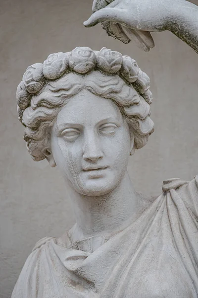 Old Park Statue Sensual Italian Greek Renaissance Era Woman Historical — Stock Photo, Image
