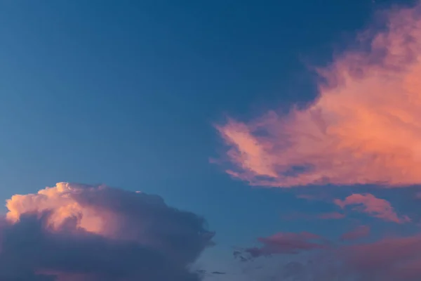 Барвисті Хмари Заході Сонця Блакитному Небі — стокове фото