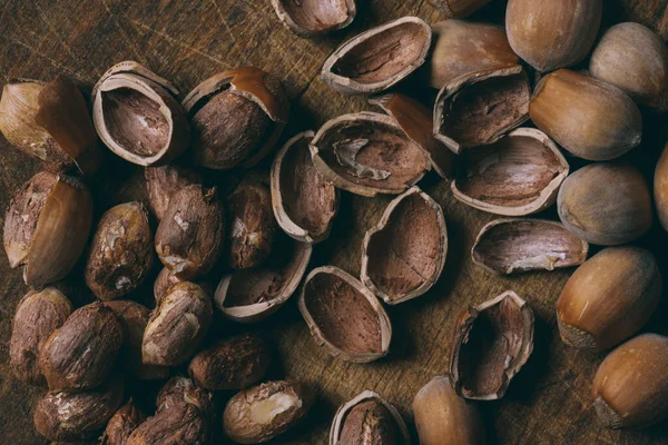 Celé Ořechy Loupané Ořechy Skořápky Corylus Avellana Makro Foto Zblízka — Stock fotografie