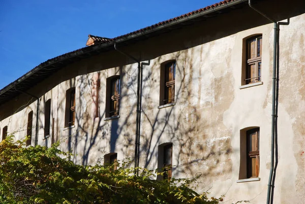 Badia (manastır) San Gemolo Ganna, Varese, Lombardiya, İtalya, 11 Kasım 2017.