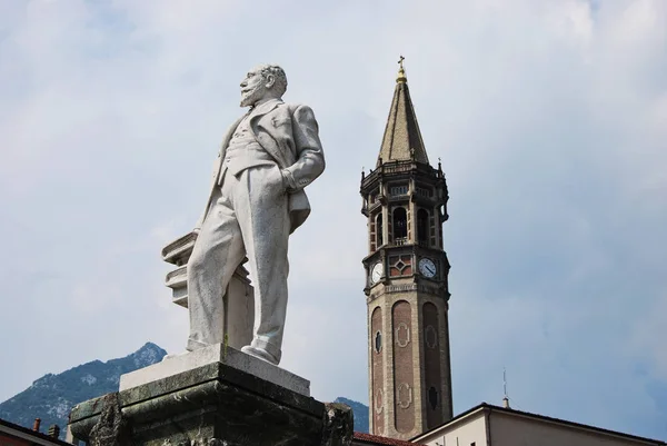 Monumento Mario Cermenati Lecco Lombardía Italia Julio 2018 — Foto de Stock