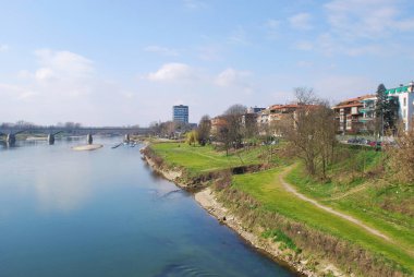Pavia, Lombardiya / İtalya - 11 Mart 2011: Pavia 'nın Borgo Ticino kentsel manzarası.