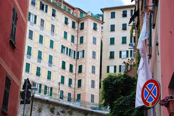 Genova, Liguria, İtalya, 14 Haziran 2018 Camogli şehir görünümünü.