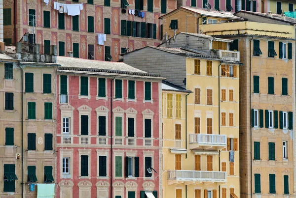 Camogli, Genova, Liguria, İtalya, 14 Haziran 2018 Mimarlık.