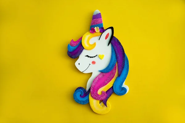 Unicornio sobre fondo colorido —  Fotos de Stock