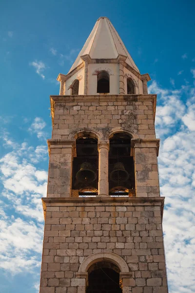 Vecchio campanile al tramonto — Foto Stock