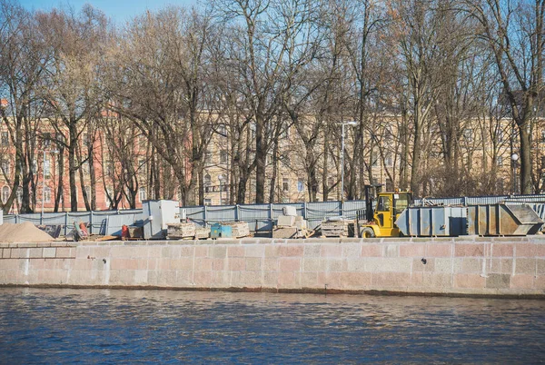 Renovatie Van Dijk Van Rivier Fontanka Sint Petersburg — Stockfoto