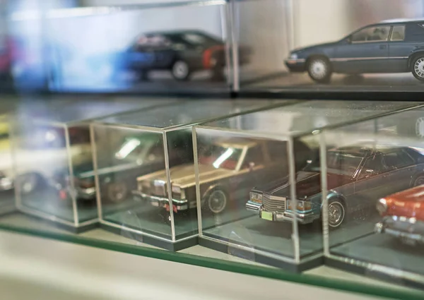 Coleção Modelos Carro Brinquedo Retro Janela Loja — Fotografia de Stock