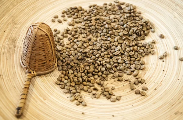 Coffee Beans Collected Plantation Bamboo Coffee Scoop — Stock Photo, Image