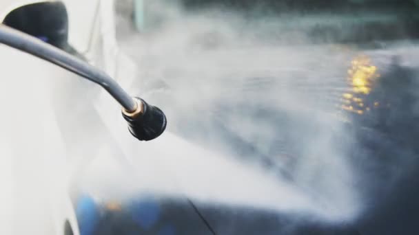 Lavagem Carro Usando Jato Água Alta Pressão — Vídeo de Stock