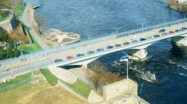 Ivangorod ve Narva arasında köprü. Estonya ve Rusya sınır.