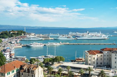 Split, Hırvatistan feribot bağlantı noktasında görüntülemek.