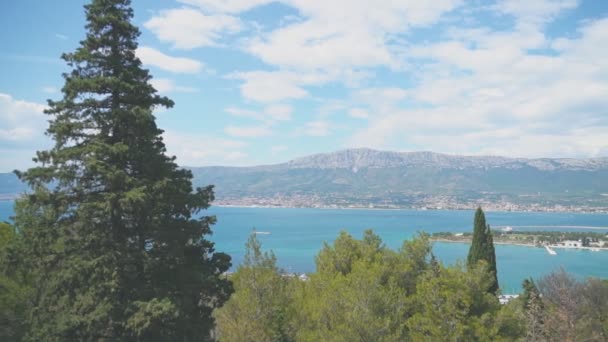 Blick Auf Die Kastela Stadt Vom Nordmarjan Park — Stockvideo