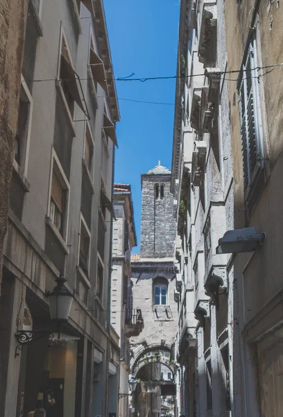 Узкая Старая Улица Сплите Хорватия — стоковое фото