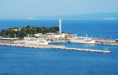 Feribot liman Split Marjan Park görüntüleyin.