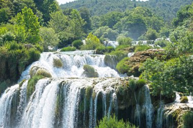 Güzel bir milli park Krka, Hırvatistan şelale manzarası.