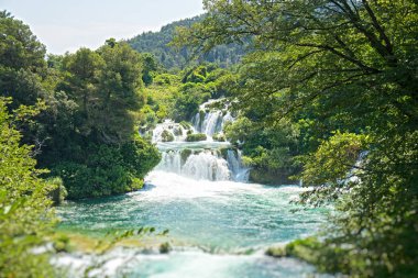 Güzel bir milli park Krka, Hırvatistan şelale manzarası.