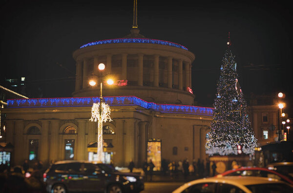 Ploshchad Vosstaniya metro station in Saint-Petersburg at Christmas time.