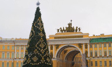 Noel ağacı Palace Meydanı ' St. Petersburg, Rusya Federasyonu.