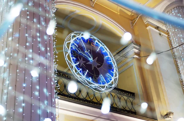 LED saat açık havada. Yeni yıl kadar kalan süre.