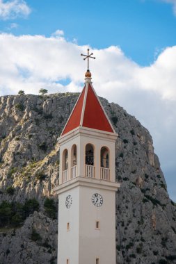 Çan Kulesi Omis, Hırvatistan, St. Petra Kilisesi.