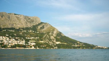 Omis şehir manzaralı Hırvatistan mountain yakınındaki.