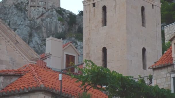 Kirche Des Heiligen Michael Omis Kroatien — Stockvideo