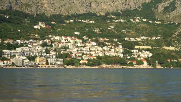 Omis Şehir Manzaralı Hırvatistan Mountain Yakınındaki — Stok video