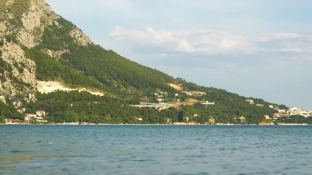 Vista Ciudad Omis Cerca Montaña Croacia — Vídeos de Stock