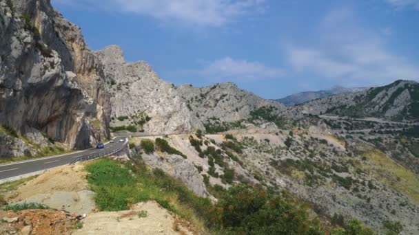 Pintoresco Paisaje Con Carretera Las Montañas — Vídeos de Stock