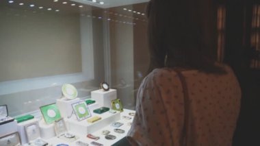 Kadın Müzesi el ses kılavuzu cihaz.