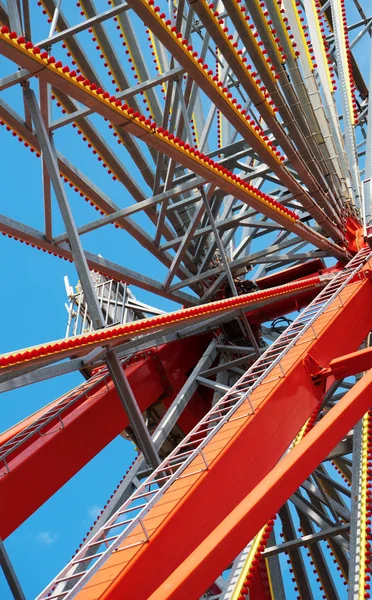 Roda Gigante Vermelha Parque Cidade — Fotografia de Stock