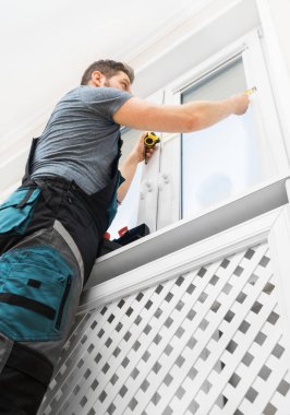 Kaset stor perde için pencere ölçme tamirci.