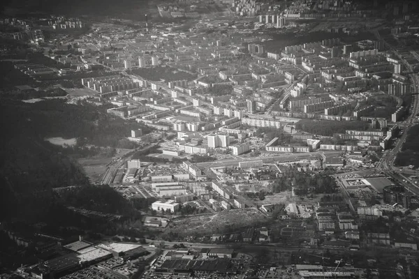 Veduta aerea dell'area urbana. Mustamae, Tallinn, Estonia. Bianco e nero . — Foto Stock