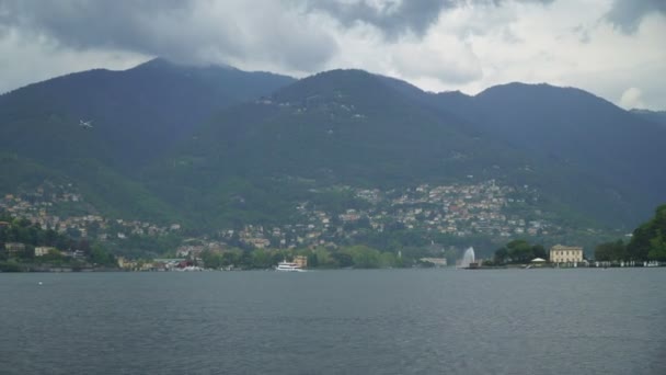 Vue Sur Montagne Depuis Lac Côme — Video